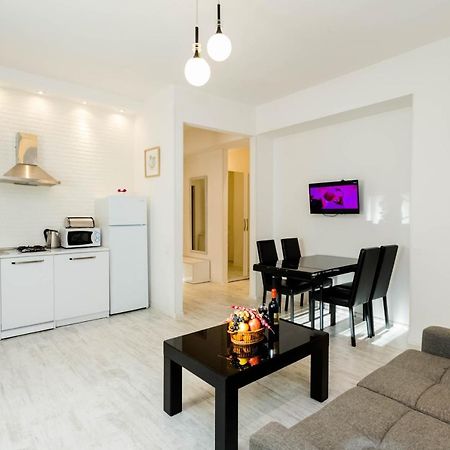Luxury Apartment In The City Centre Tbilisi Bagian luar foto