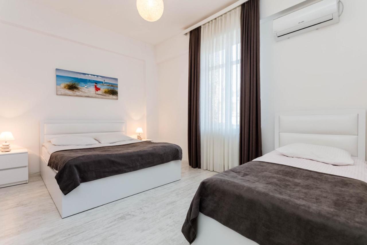 Luxury Apartment In The City Centre Tbilisi Bagian luar foto