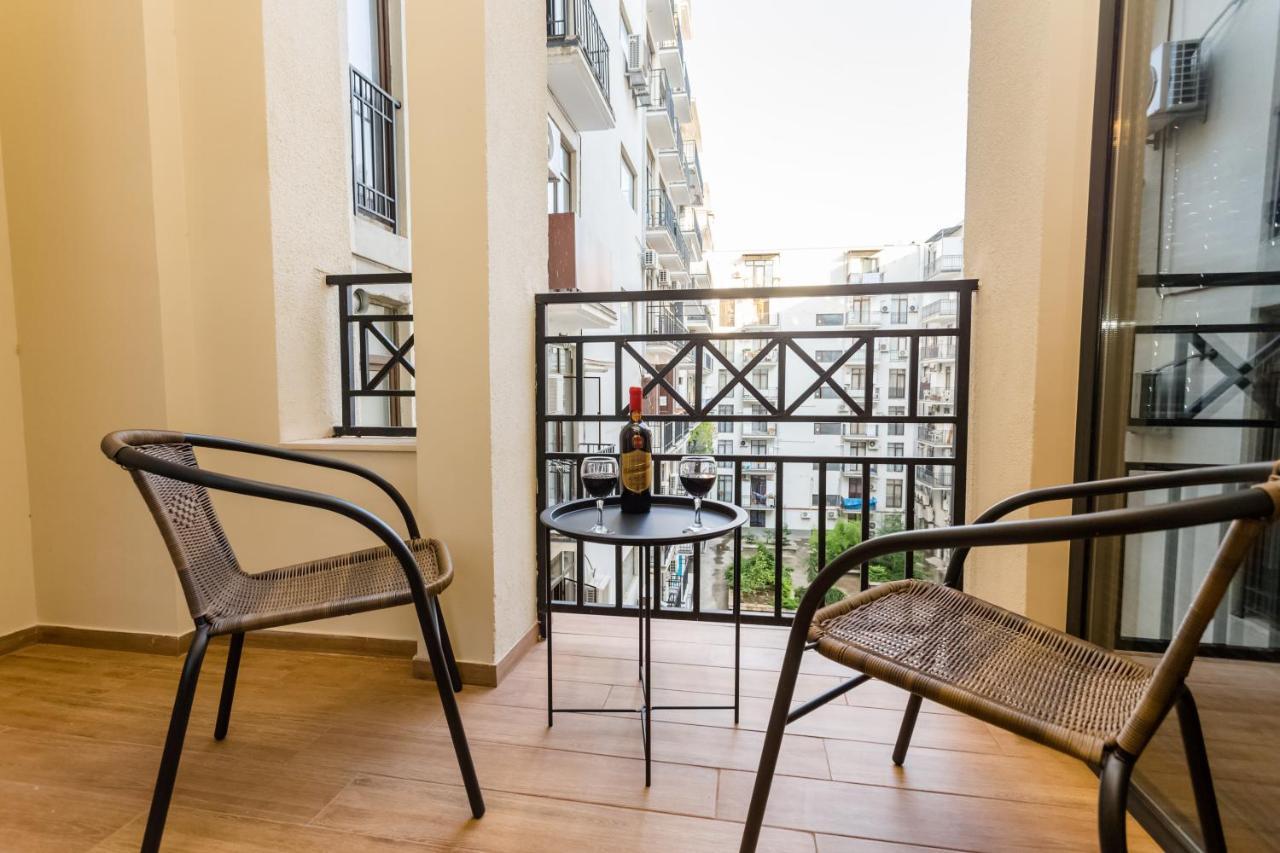 Luxury Apartment In The City Centre Tbilisi Bagian luar foto